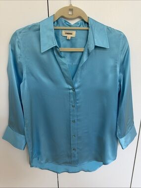 L'AGENCE Light Blue Silk Button-Front Dani Blouse - XS